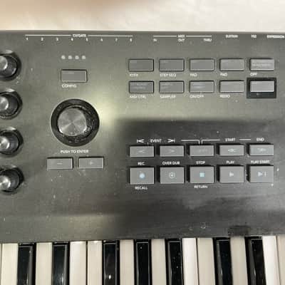 Akai MPC Key 61 Standalone Workstation Synthesizer - Black image 9