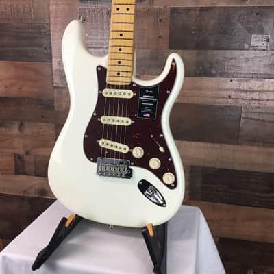 Fender American Professional II Stratocaster, Olympic White, Hard Case, Free Ship, 948 image 7