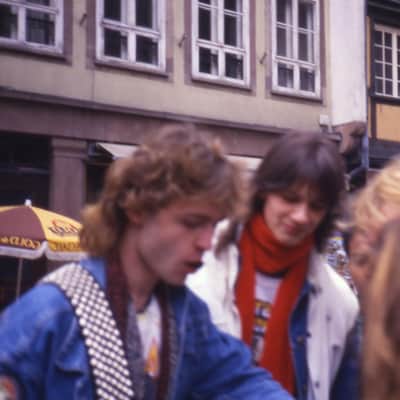 Def Leppard Autograph 1988 (Steve Clark, Joe Elliott...) + Phil Collen’s Guitar Pick 1988 image 17