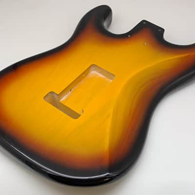 3lbs 8oz BloomDoom Nitro Lacquer Aged Relic 3-Tone Sunburst S-Style Vintage Custom Guitar Body image 9