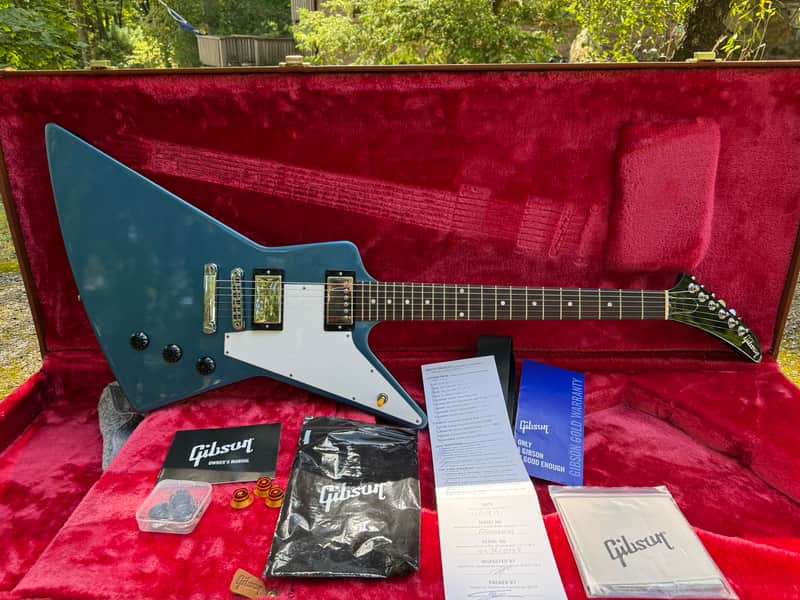 Gibson Explorer - Professional Replay Guitars Pelham Blue Refinish - OHSC