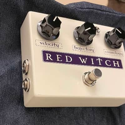 Red Witch Deluxe Moon Phaser 2013 - White image 1