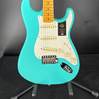 Fender American Vintage II 1957 Stratocaster®, Maple Fingerboard, Sea Foam Green image 2
