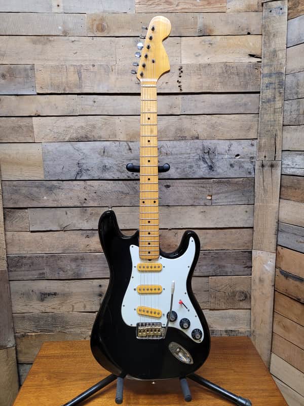 Vintage MIJ Matsumoku Made Big Headstock Maple-Neck Strat Style Guitar w/ brass saddles image 1