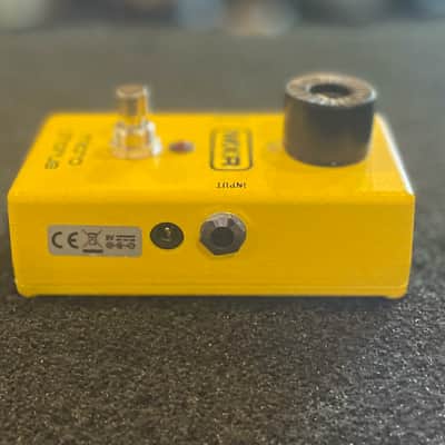 MXR M148 Micro Chorus Yellow Modulation Effect Pedal for Electric Guitar image 15
