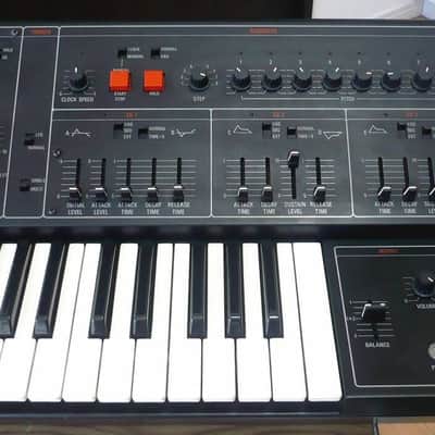 Yamaha CS-30 Monophonic Synthesizer image 3