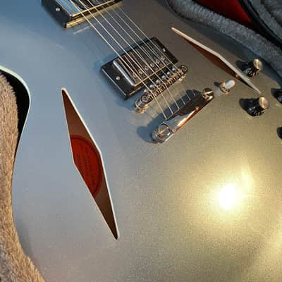 Epiphone Dave Grohl Signature DG-335 2024 - Present - Pelham Blue - ex DEMO image 3