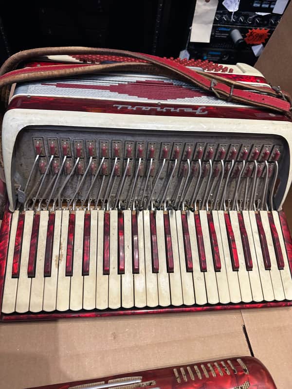 Ferrari Ruby Gold Piano Accordion
