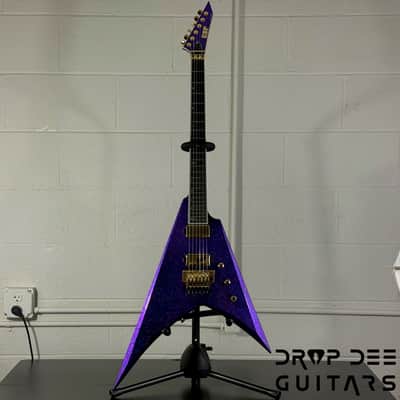 ESP USA V-II FR Electric Guitar w/ Case - Purple Sparkle image 2