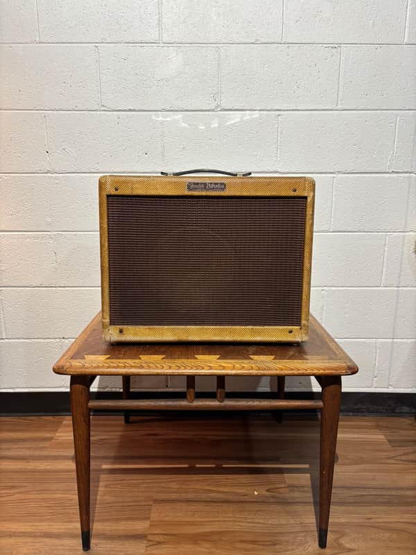 Fender Vibrolux 5F11 Narrow Panel 10-Watt 1x10" Guitar Combo All Original! 1960 - Tweed image 1
