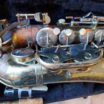 Olds Parisian Ambassador Alto Saxophone, France, Good Condition image 8
