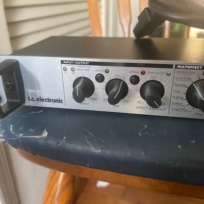TC Electronic M300 Dual Engine Effects Processor with IEC power cable and rack mount bolts/washers image 2