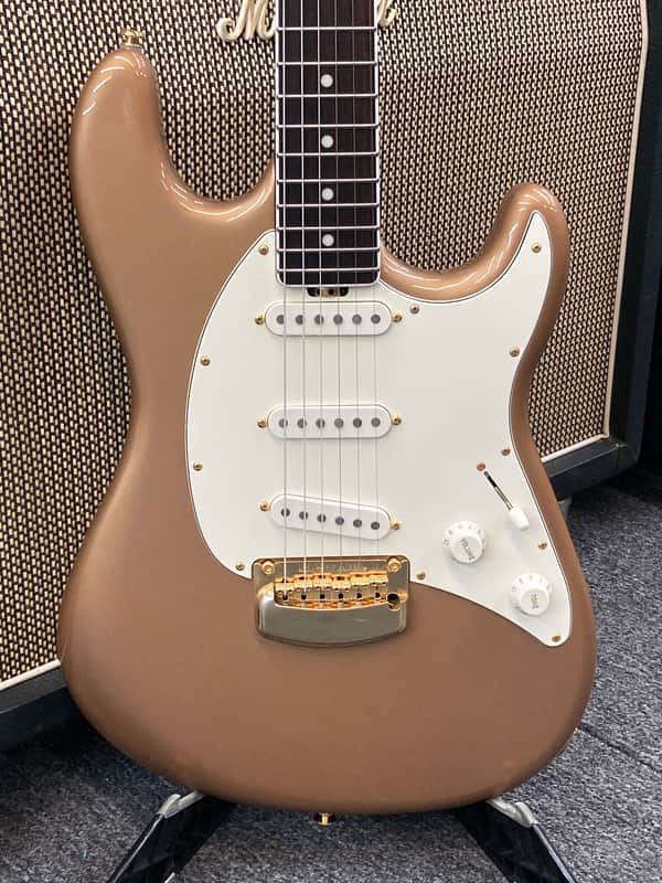 2018 Ernie Ball Music Man Ball Family Reserve 40/49 Cutlass SSS - Malibu Gold