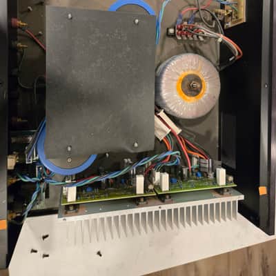 B&K ST1400 Series 2 Solid State Power Amplifier image 6