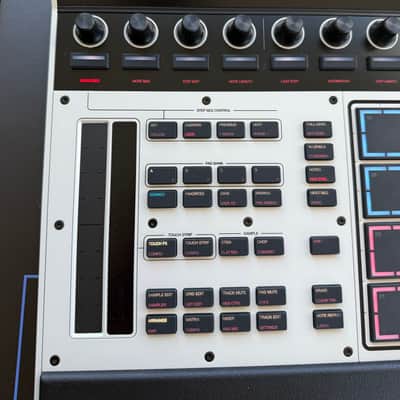 Akai MPC XL Standalone Music Production Center 2026 - Present - Grey image 2