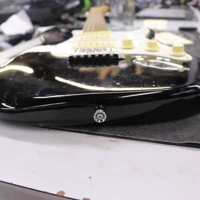 Squier Stratocaster with Maple Fretboard 1992 - 1996 - Black image 11