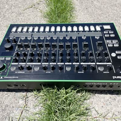 Roland AIRA TR-8 Drum Machine image 4