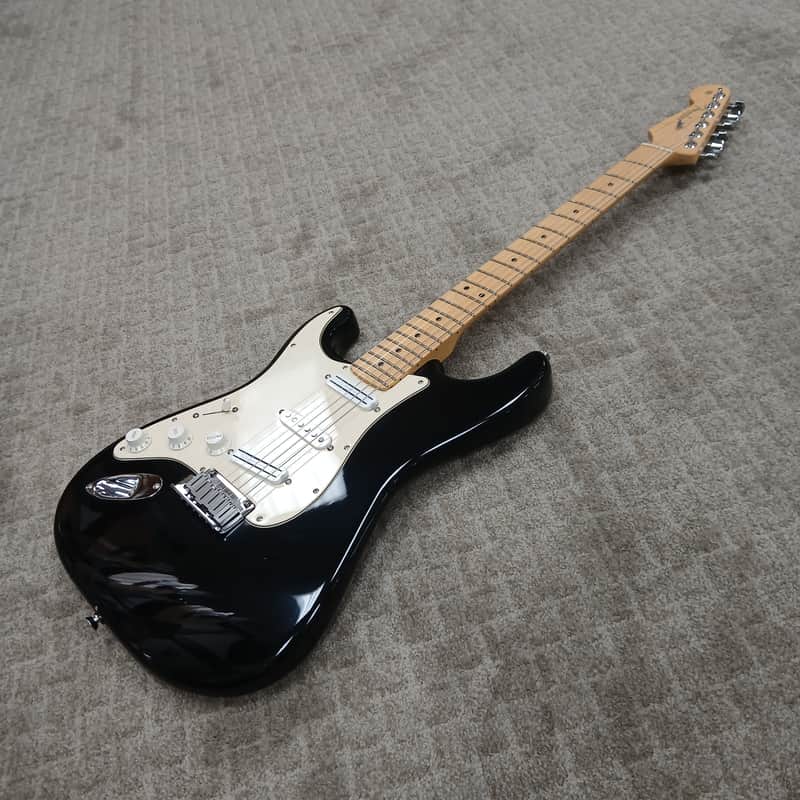 2004 USA Fender Left-Handed w/ Original Hard Shell Case