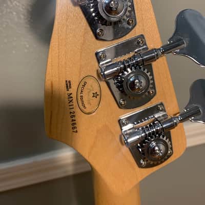 Fender Precision Bass Special Deluxe Series Bass image 4