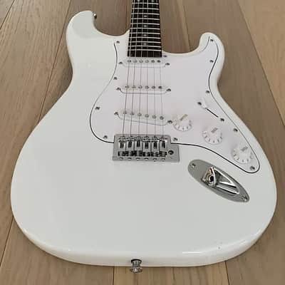 New White/Rosewood Strat image 5