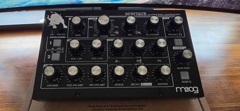 Moog Minitaur 2021 - Black image 1