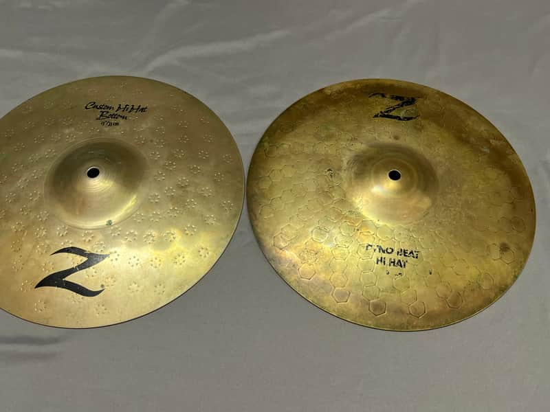 VIDEO- Zildjian 13” HiHat Set- Z Custom Bottom 1110g ( Top) Dyno Beat 1574g (Bottom) image 1