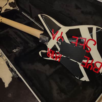 2014 EVH/Fender Striped Series "Circles/See Ya Later" 1st Run Eddie Van Halen UNCHAINED Gloss Finish- w/Gator Case image 9