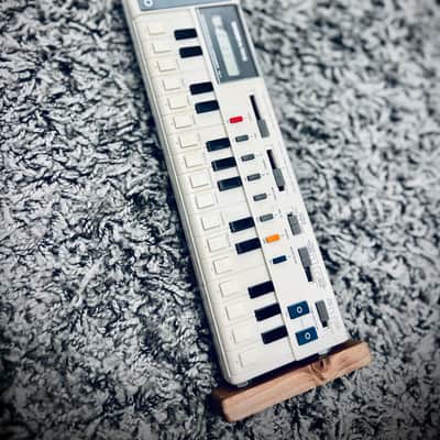 Casio VL-1 Circuit Bent Synthesizer Keyboard 1979 - 1984