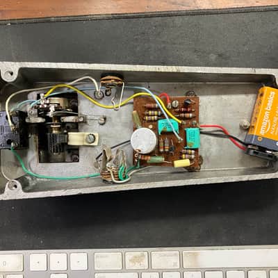 Vox v846 Wah-Wah Late 60s - early 70s - black and chrome image 14