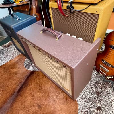 Magnatone Varsity Reverb 15-Watt 1x12" Guitar Combo (2017 - Present) image 2