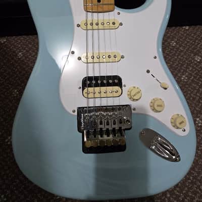 Fender Vintera '50's Stratocaster Modified - Daphne Blue image 4