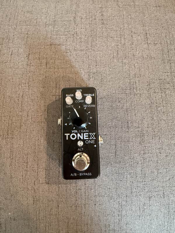 IK Multimedia ToneX One