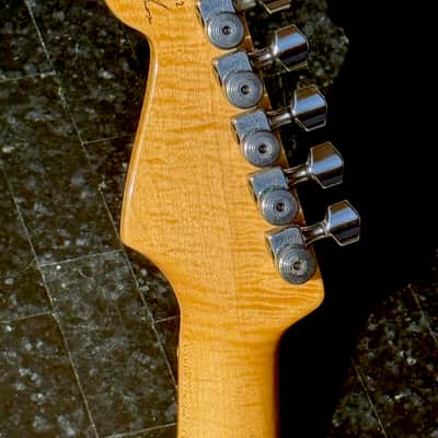Fender Stratocaster FMT Set Neck 2001 - crazy cool Custom Shop See-Thru Blue w/a carved flamey Maple top ! image 7