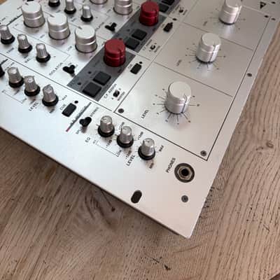 Vestax PMC-CX Carl Cox Rotary DJ Mixer image 5