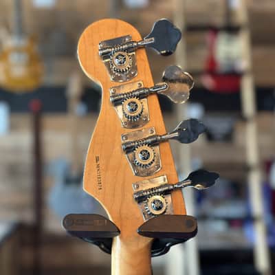 1997 Fender Made in Mexico 4 String Deluxe Jazz Bass w/ Hardshell Case image 7