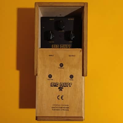 Electro-Harmonix Sovtek Black Russian Big Muff π V8 w/wooden box, catalog & battery clip converter image 10