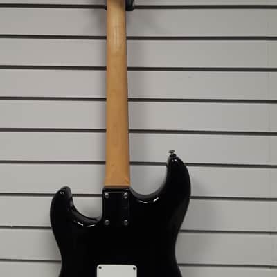 Used G&L Tribute Legacy Electric Guitar with Hardshell Case image 4