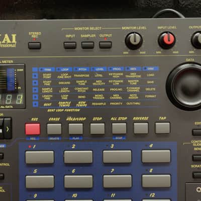 Akai Remix 16 Stereo Sampler Phrase Sampling & Loop Live Mixer