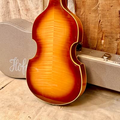 Hofner 500/1 Cavern Bass Vintage '61 Reissue Circa 1998 - Sunburst image 9