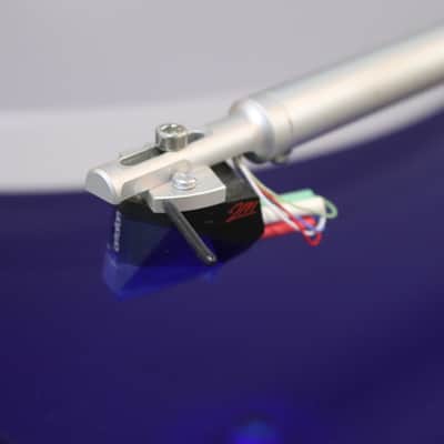 Clearaudio Emotion Bluemotion Belt Drive Turntable (Ortofon Red Cartdridge) image 4