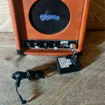 Pignose 7-200 HOG 20 Portable Rechargeable Guitar Combo Amp 20W – New Batteries + 12V Charger image 6