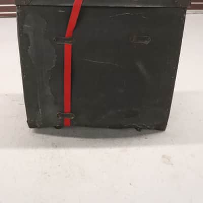Fiber Hardware Case 23x11x21 Vintage image 3