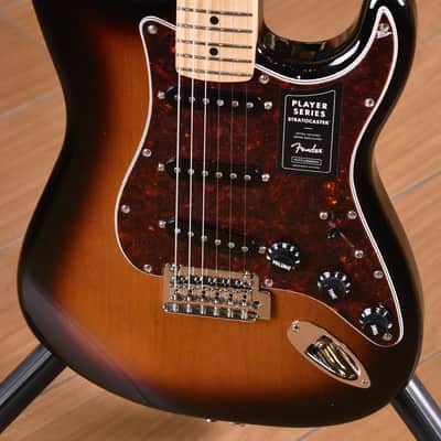 Fender Player Series Limited Edition Tortoise Shell Pickguard Stratocaster Maple Neck 3 Tone Sunburst image 2