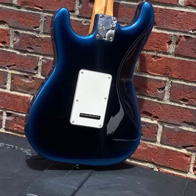 Fender Strat Plus Deluxe with Maple Fretboard 1991 - Blue Pearl Burst - UPGRADED LACE SENSOR BLUE S/ SILVER S/ RED Hum - FENDER HARDSHELL CASE (Center Latch Broke) image 8