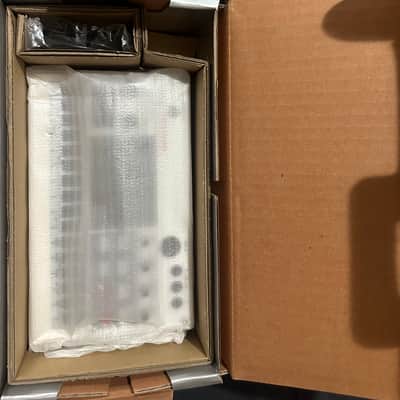 Korg Volca Sample Digital Sample Sequencer 2010s - White image 4