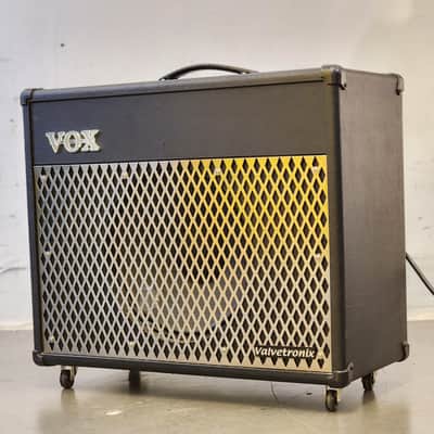 Vox Valvetronix VT50 50-Watt 1x12 Modeling Guitar Combo 2008 - 2010 - Black image 1