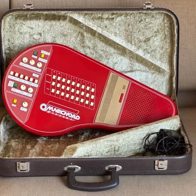 Suzuki OM-27 Omnichord 1981 - Red image 3