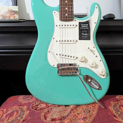 Fender Player Stratocaster with Pau Ferro Fretboard 2023 - 2024 - Seafoam Green image 2