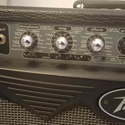 Immagine Peavey Vypyr 30-Watt 1x12" Modeling Guitar Combo 2000s - Black - 3