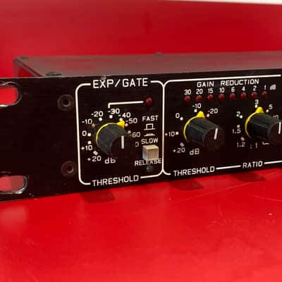 Compressor with TRS Connectors For Guitar / Bass Rack Or Studio Drawmer DL241 image 3